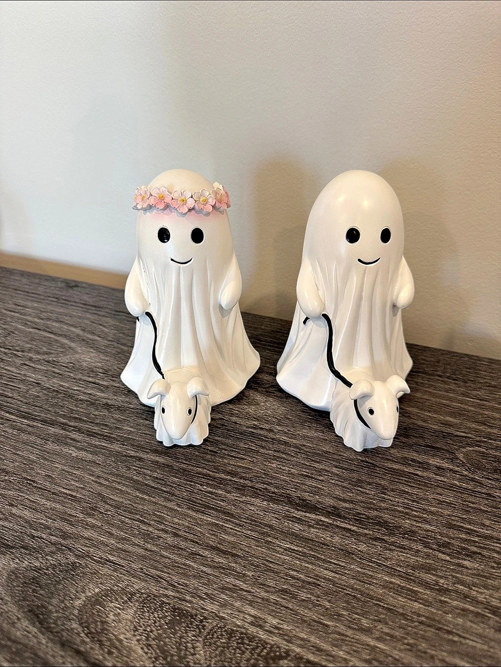 Ghost Figurine Set